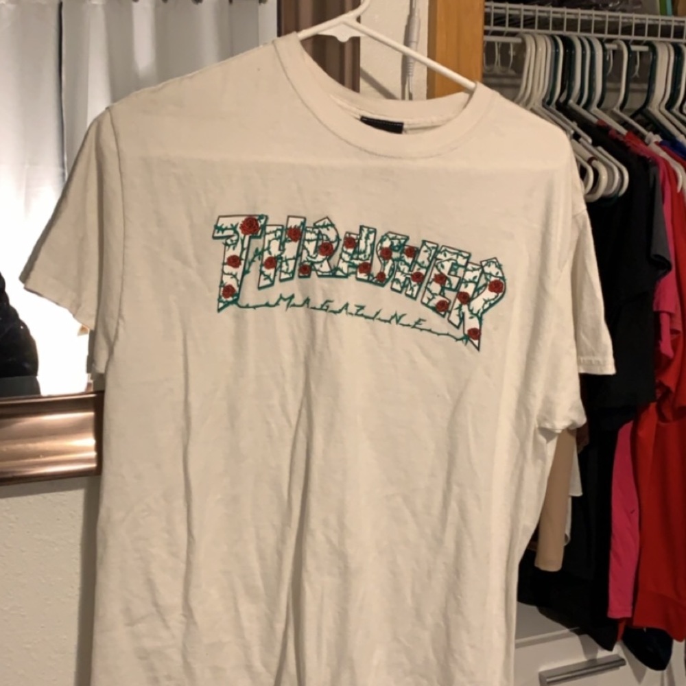 White thrasher t-shirt